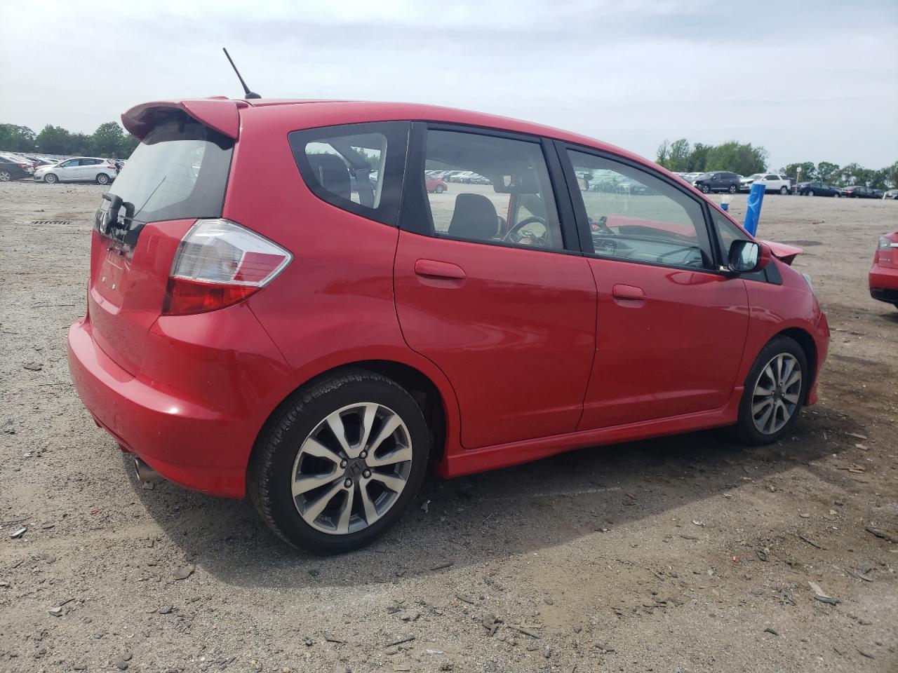 Photo 2 VIN: JHMGE8H53DC031745 - HONDA FIT 