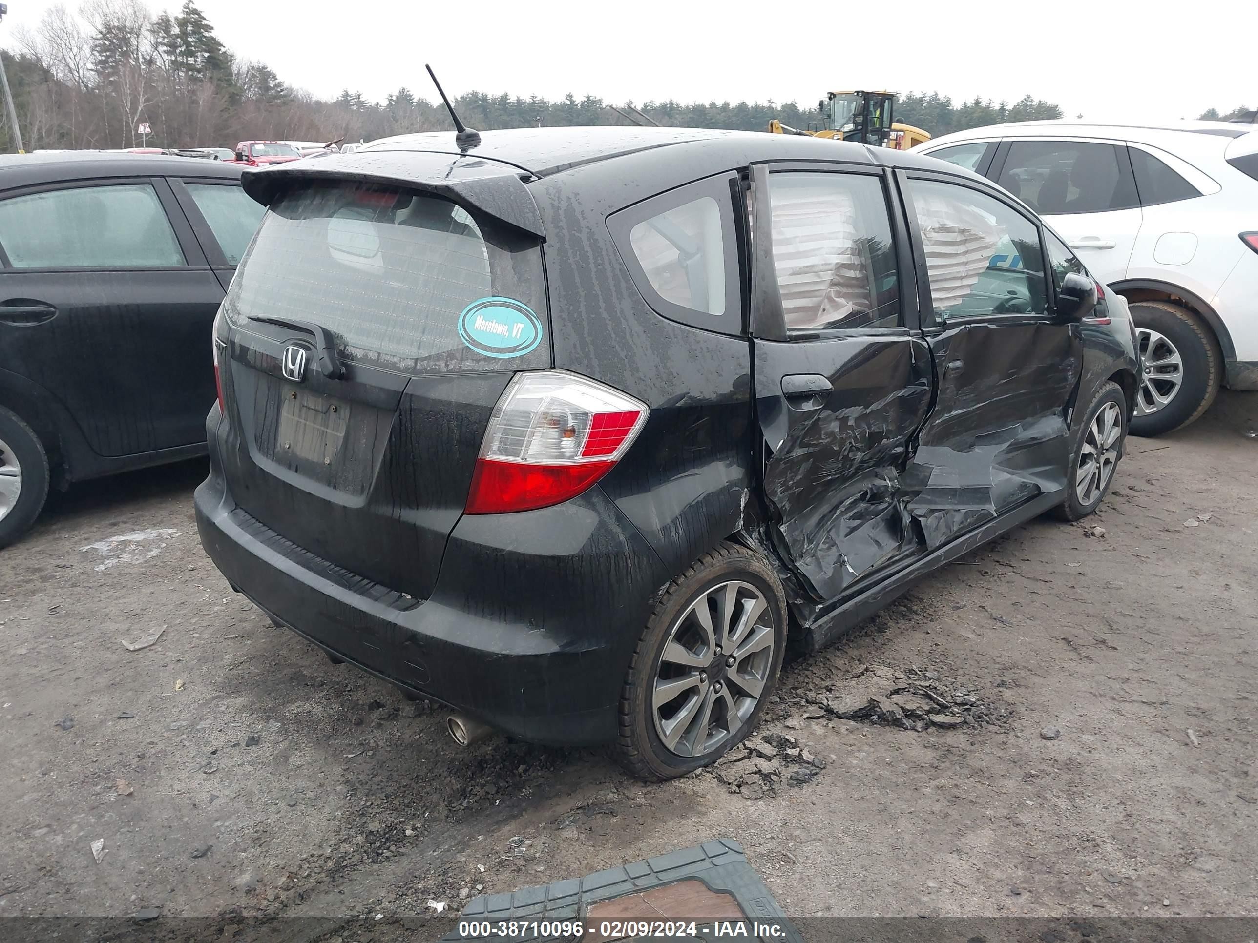 Photo 3 VIN: JHMGE8H53DC050862 - HONDA FIT 