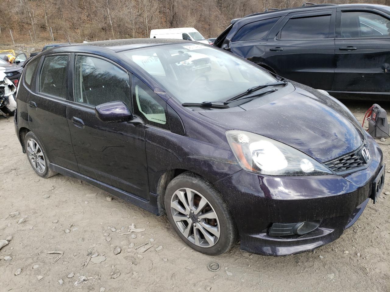 Photo 3 VIN: JHMGE8H53DC057066 - HONDA FIT 