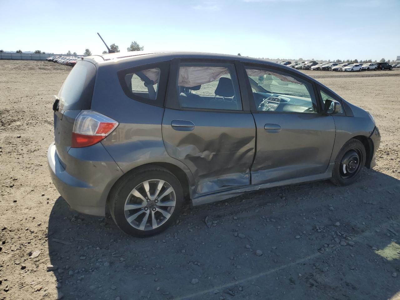 Photo 2 VIN: JHMGE8H54DC045220 - HONDA FIT 