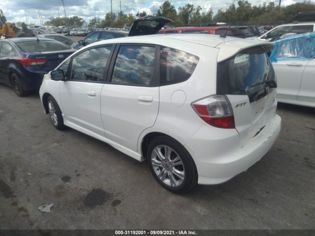 Photo 2 VIN: JHMGE8H55BS000516 - HONDA FIT 