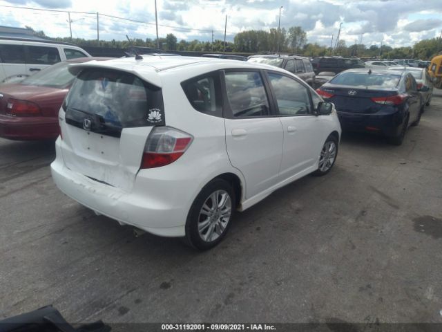 Photo 3 VIN: JHMGE8H55BS000516 - HONDA FIT 