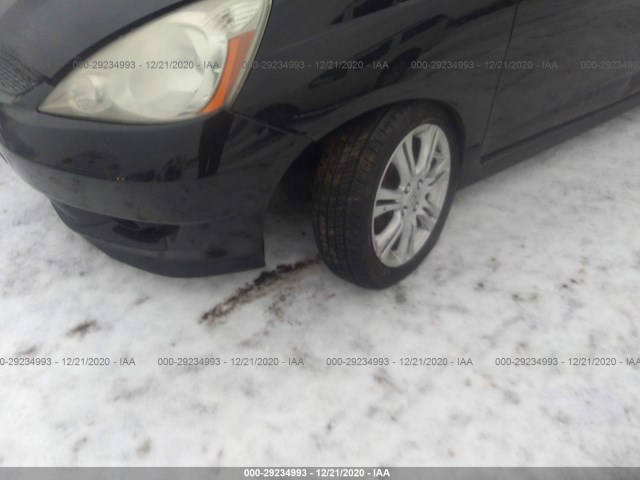 Photo 5 VIN: JHMGE8H56BC004553 - HONDA FIT 