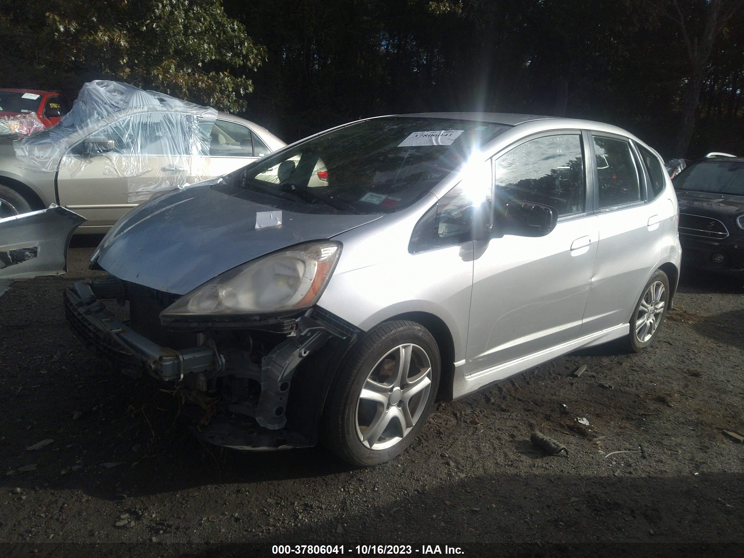 Photo 1 VIN: JHMGE8H57BC022737 - HONDA FIT 