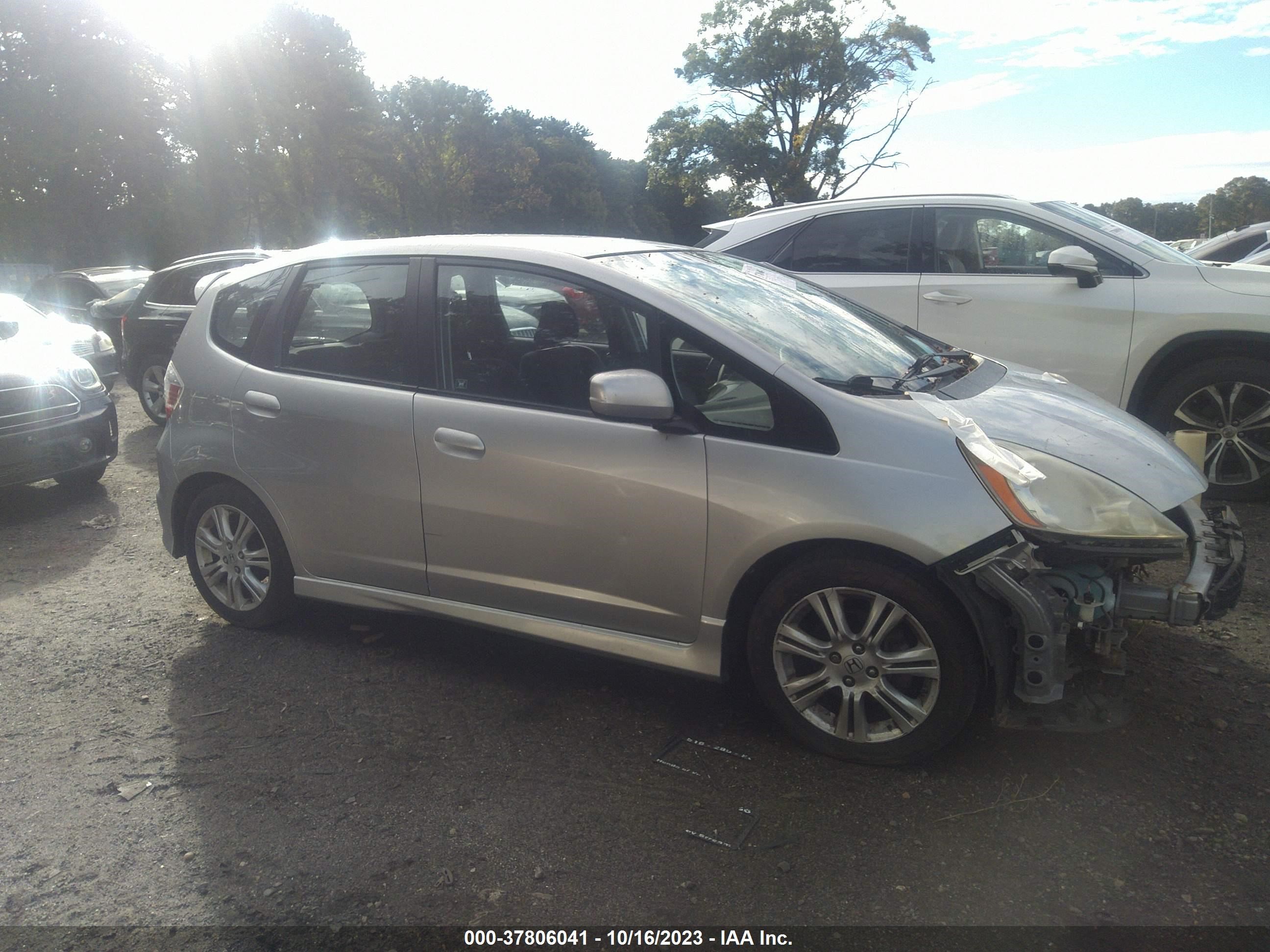 Photo 13 VIN: JHMGE8H57BC022737 - HONDA FIT 