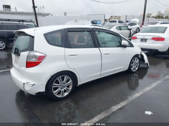 Photo 3 VIN: JHMGE8H57BS004809 - HONDA FIT 