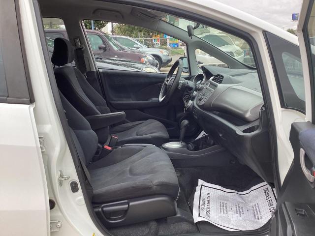 Photo 4 VIN: JHMGE8H58BS000476 - HONDA FIT 