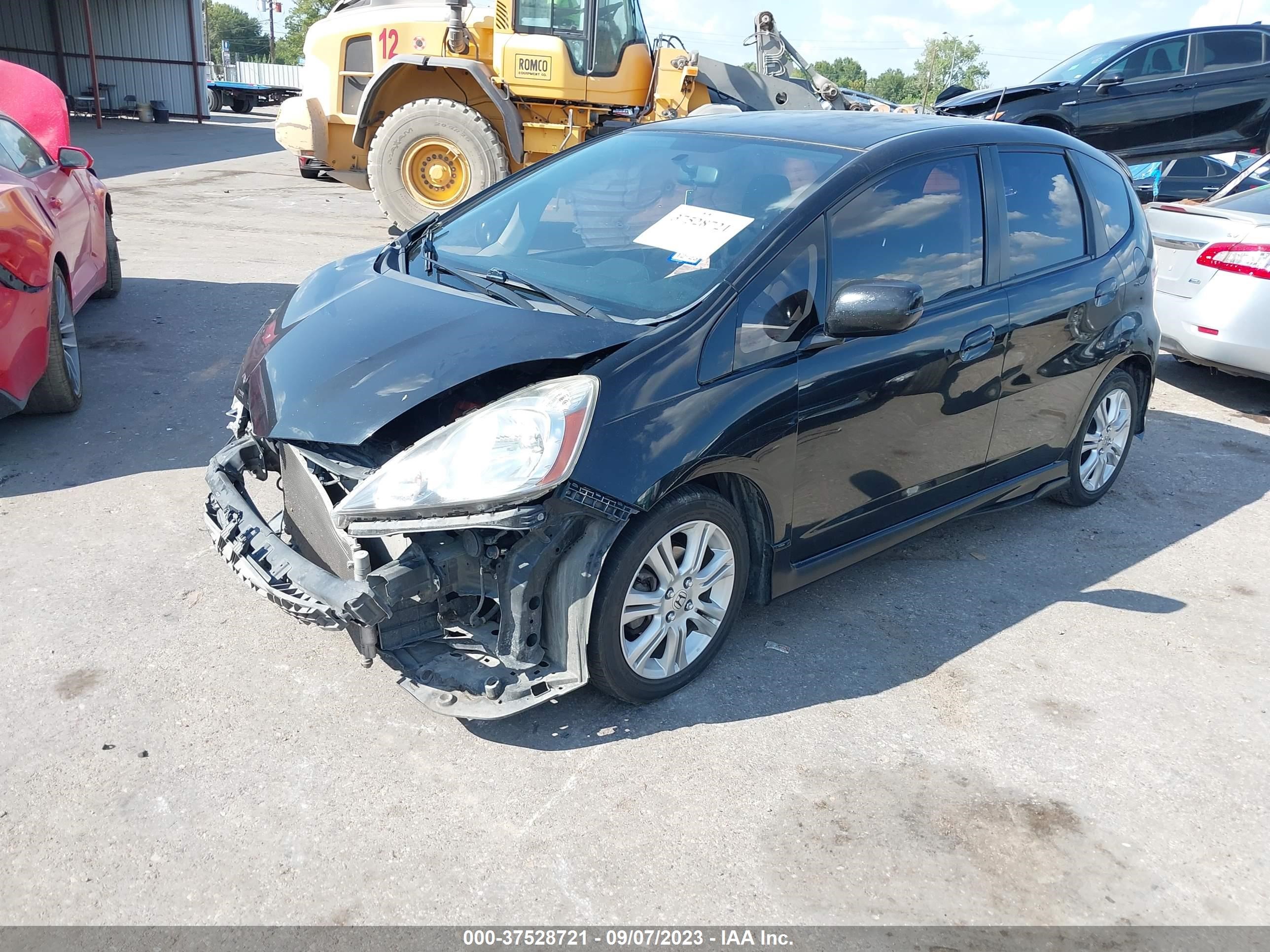 Photo 1 VIN: JHMGE8H58BS006519 - HONDA FIT 