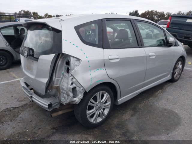 Photo 3 VIN: JHMGE8H59BC002943 - HONDA FIT 