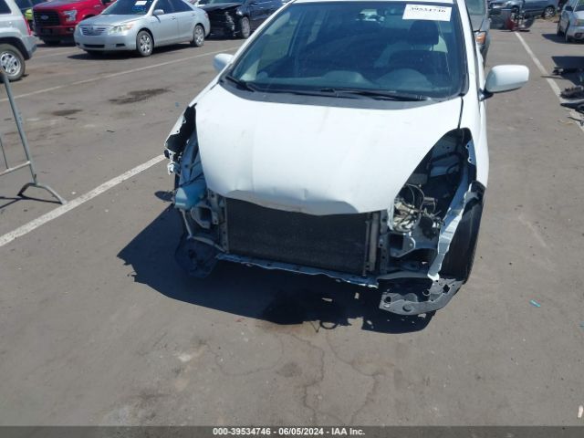 Photo 5 VIN: JHMGE8H59CC000613 - HONDA FIT 