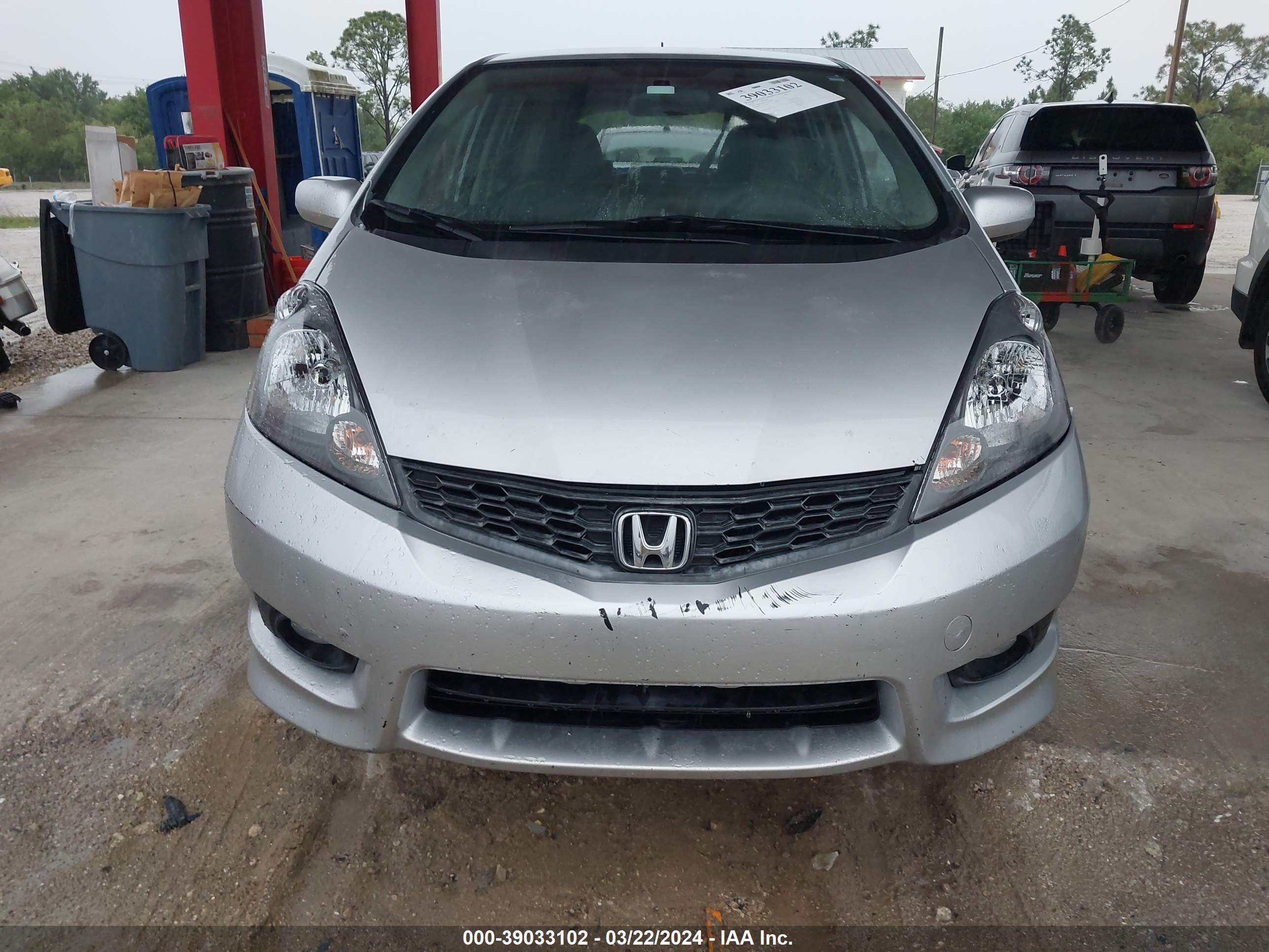 Photo 11 VIN: JHMGE8H5XCC024094 - HONDA FIT 