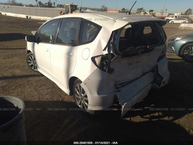 Photo 2 VIN: JHMGE8H5XCS007673 - HONDA FIT 