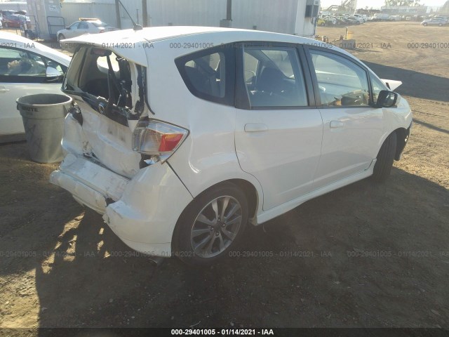 Photo 3 VIN: JHMGE8H5XCS007673 - HONDA FIT 