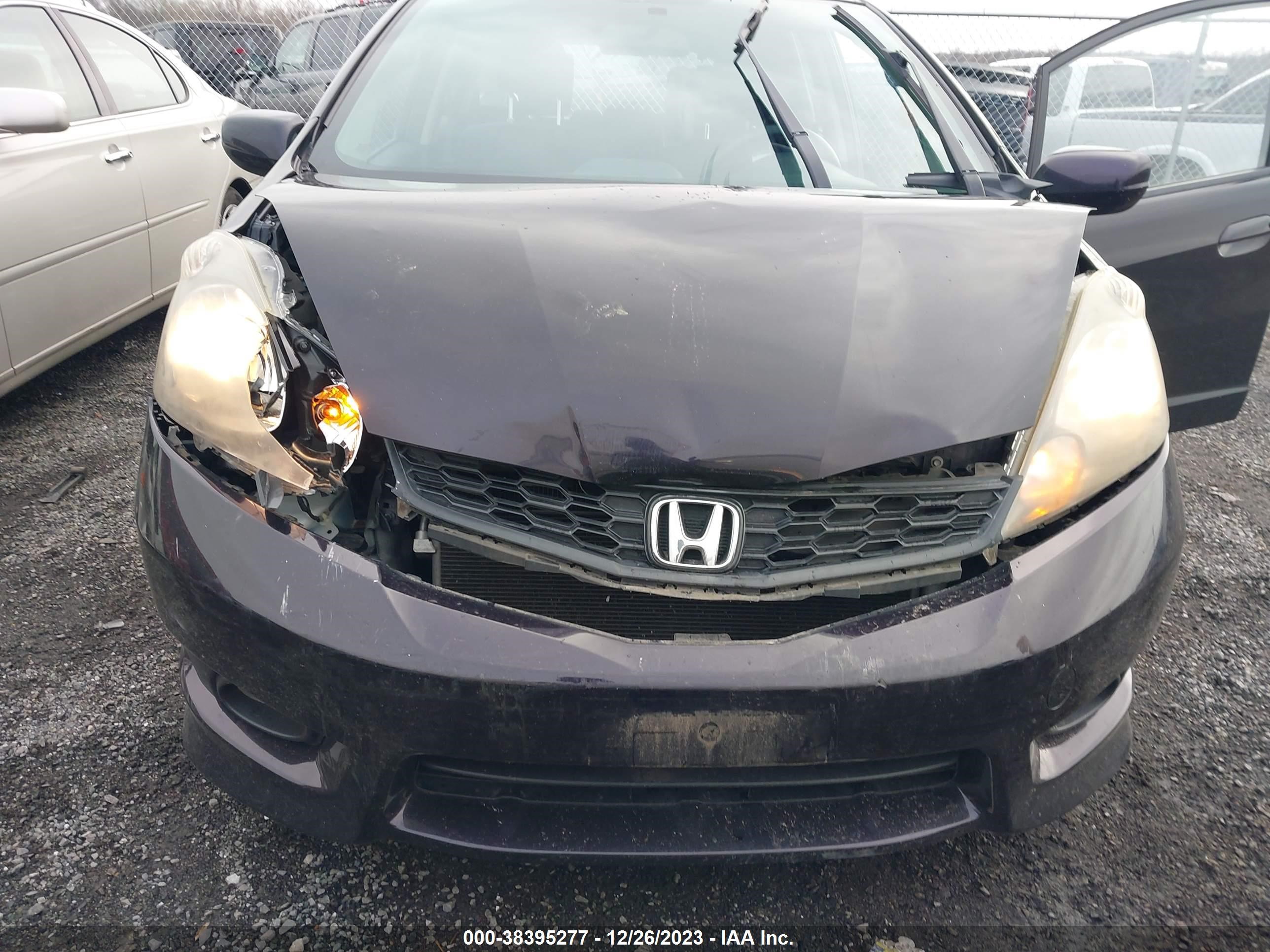 Photo 5 VIN: JHMGE8H5XDC059039 - HONDA FIT 