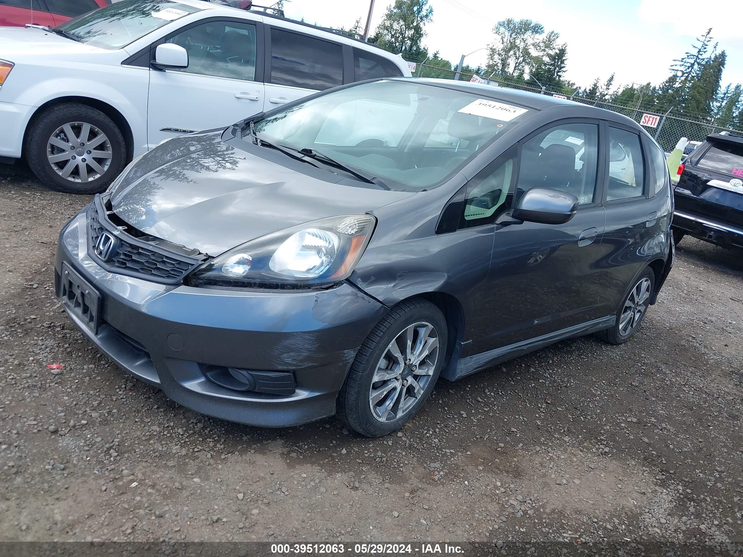 Photo 1 VIN: JHMGE8H61CC028091 - HONDA FIT 