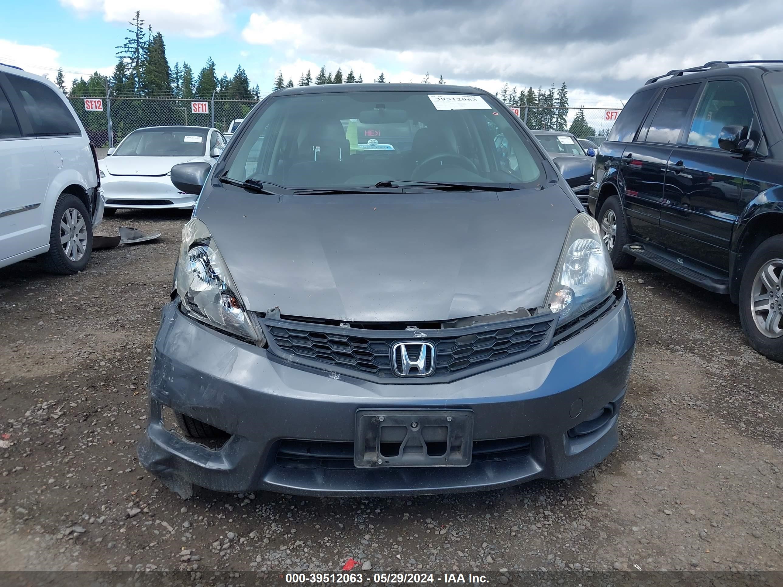 Photo 11 VIN: JHMGE8H61CC028091 - HONDA FIT 