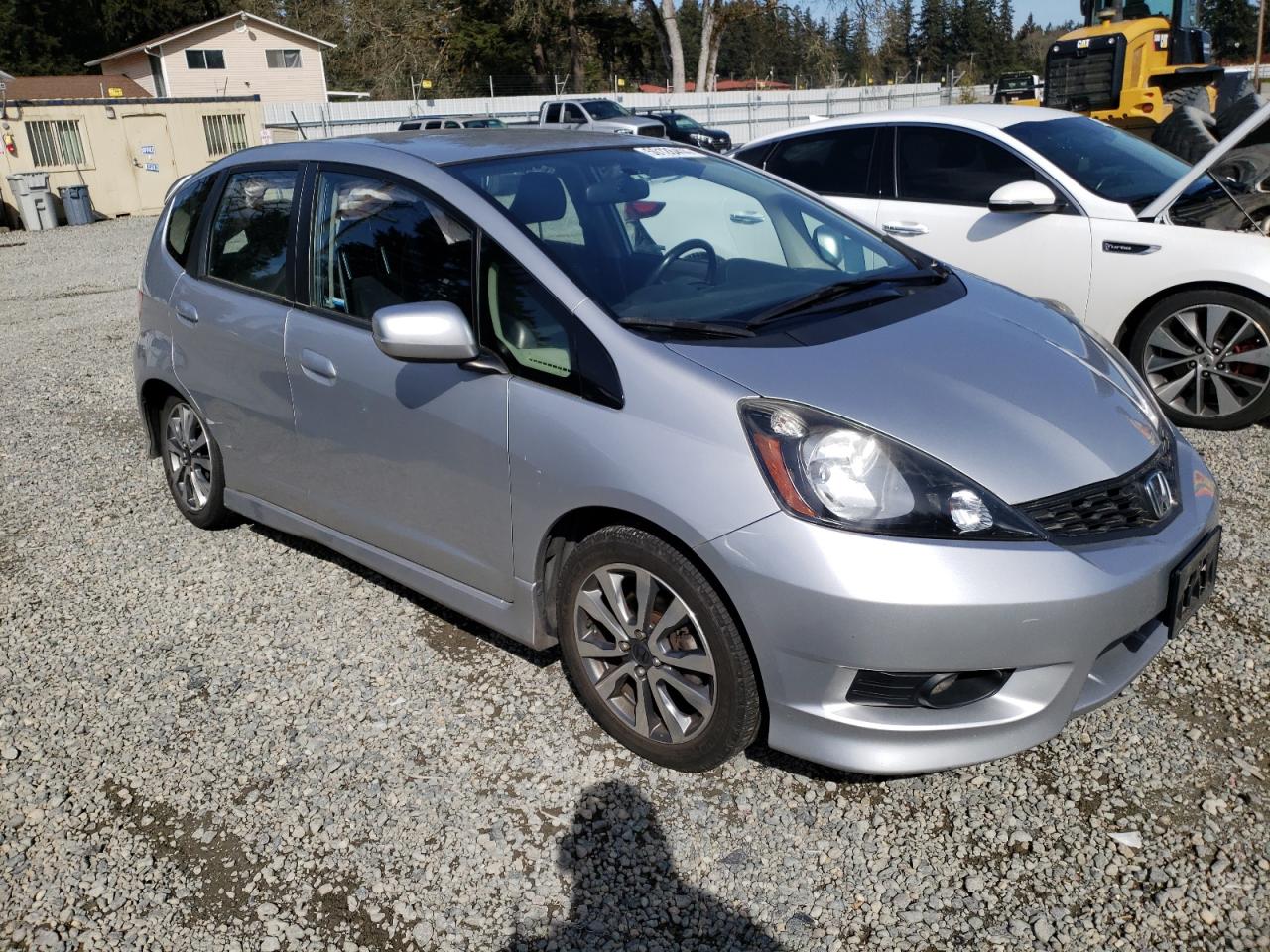 Photo 3 VIN: JHMGE8H61DC021577 - HONDA FIT 