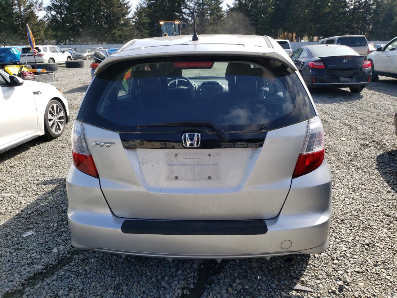 Photo 5 VIN: JHMGE8H61DC021577 - HONDA FIT 