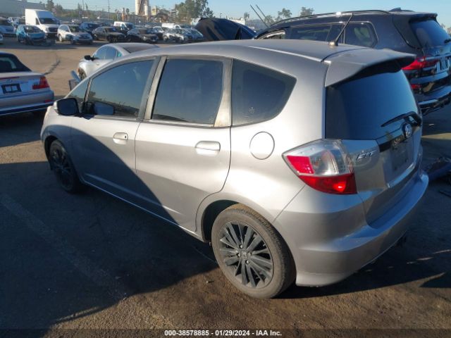 Photo 2 VIN: JHMGE8H6XAC023839 - HONDA FIT 