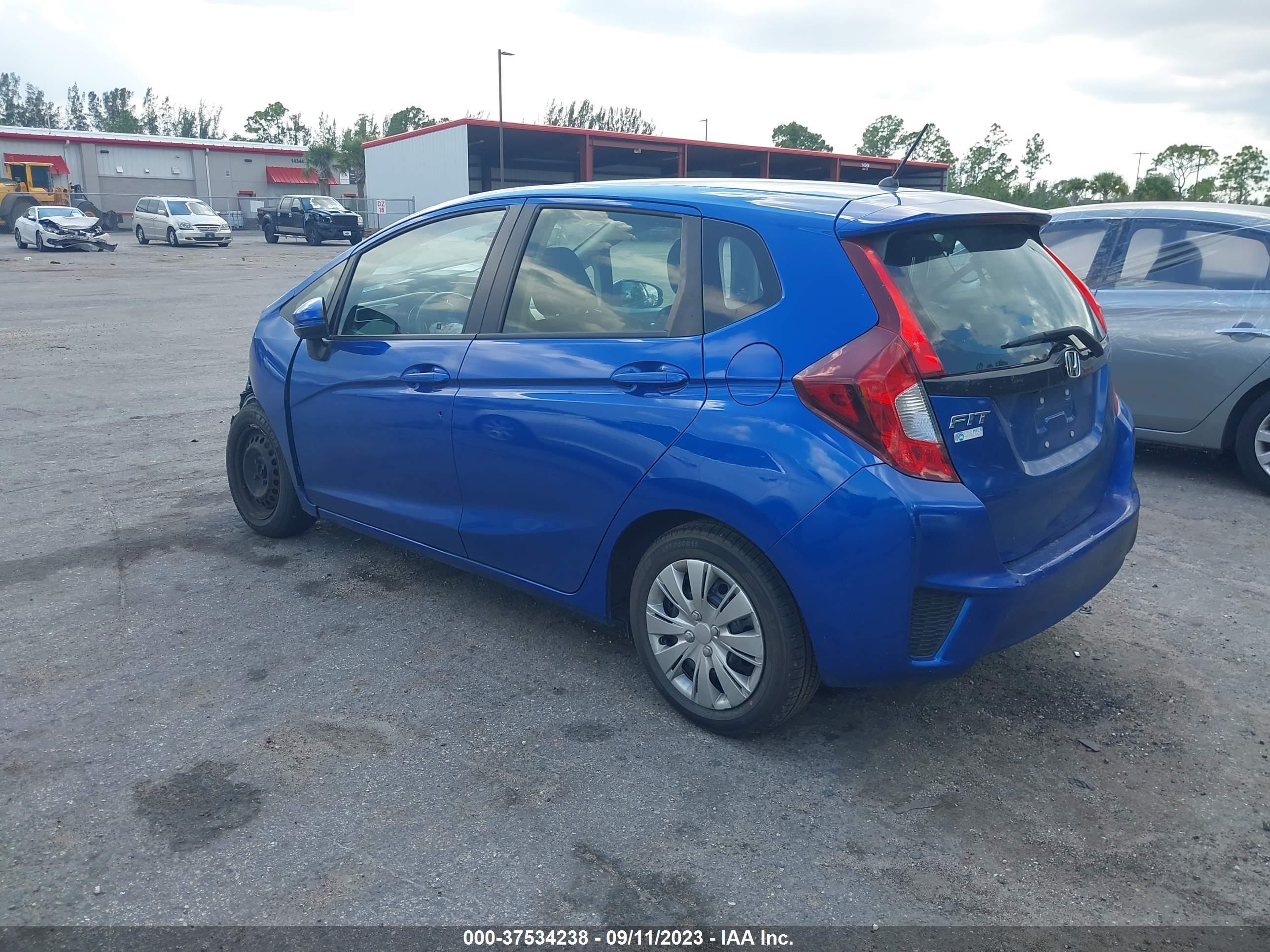 Photo 2 VIN: JHMGK5H51GS012127 - HONDA FIT 