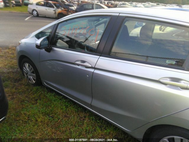 Photo 2 VIN: JHMGK5H52GX001883 - HONDA FIT 