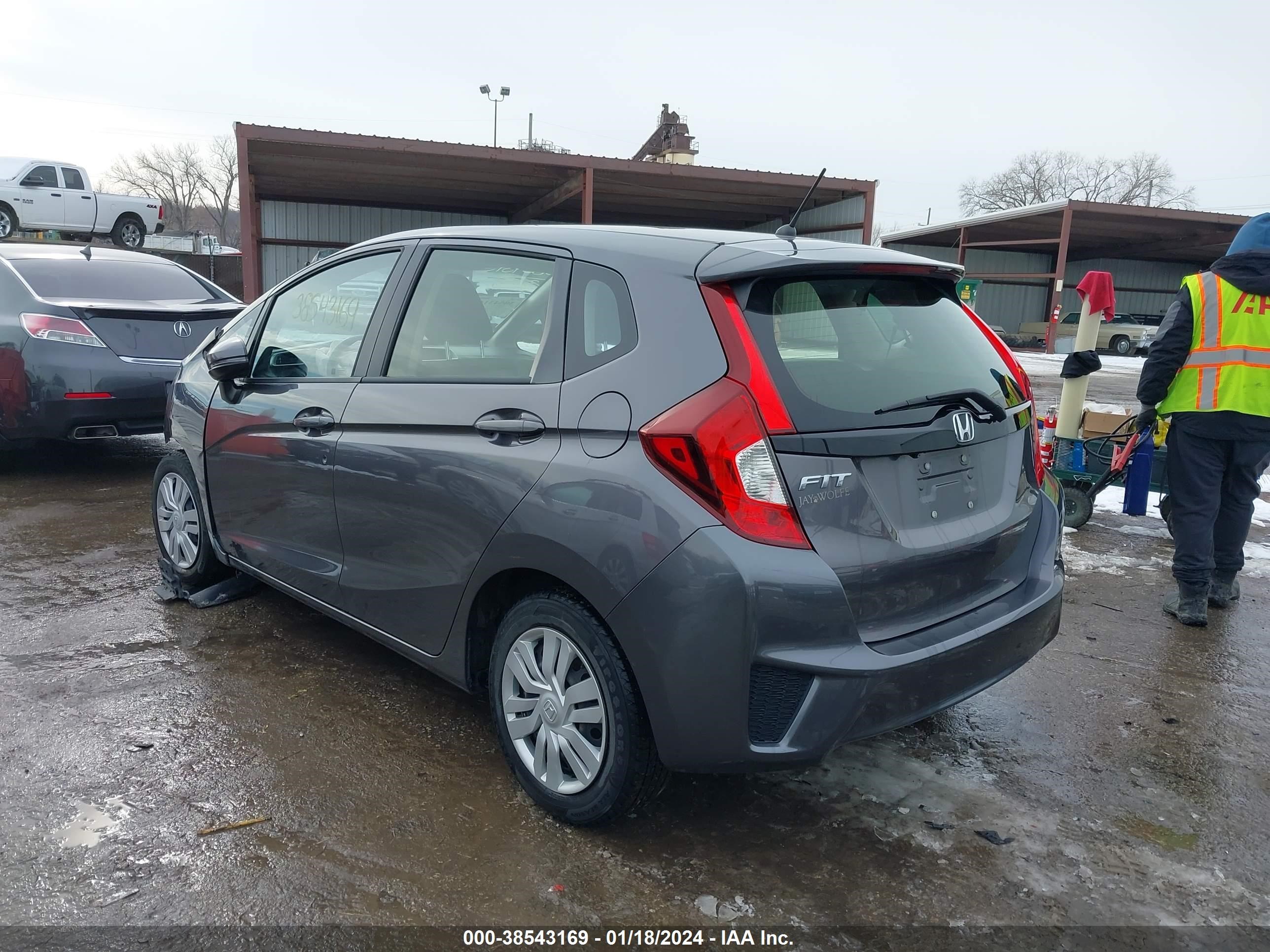 Photo 2 VIN: JHMGK5H52HS004846 - HONDA FIT 