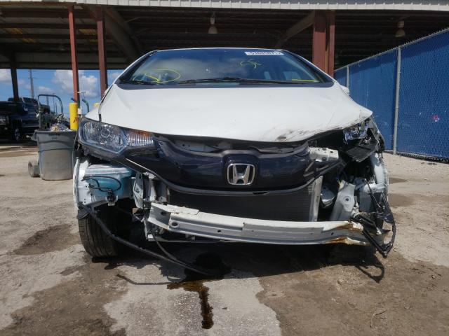 Photo 8 VIN: JHMGK5H54GS015328 - HONDA FIT LX 