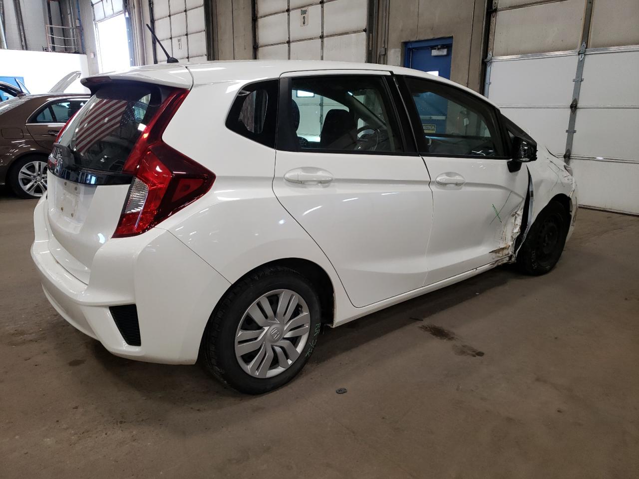 Photo 2 VIN: JHMGK5H55GX008388 - HONDA FIT 