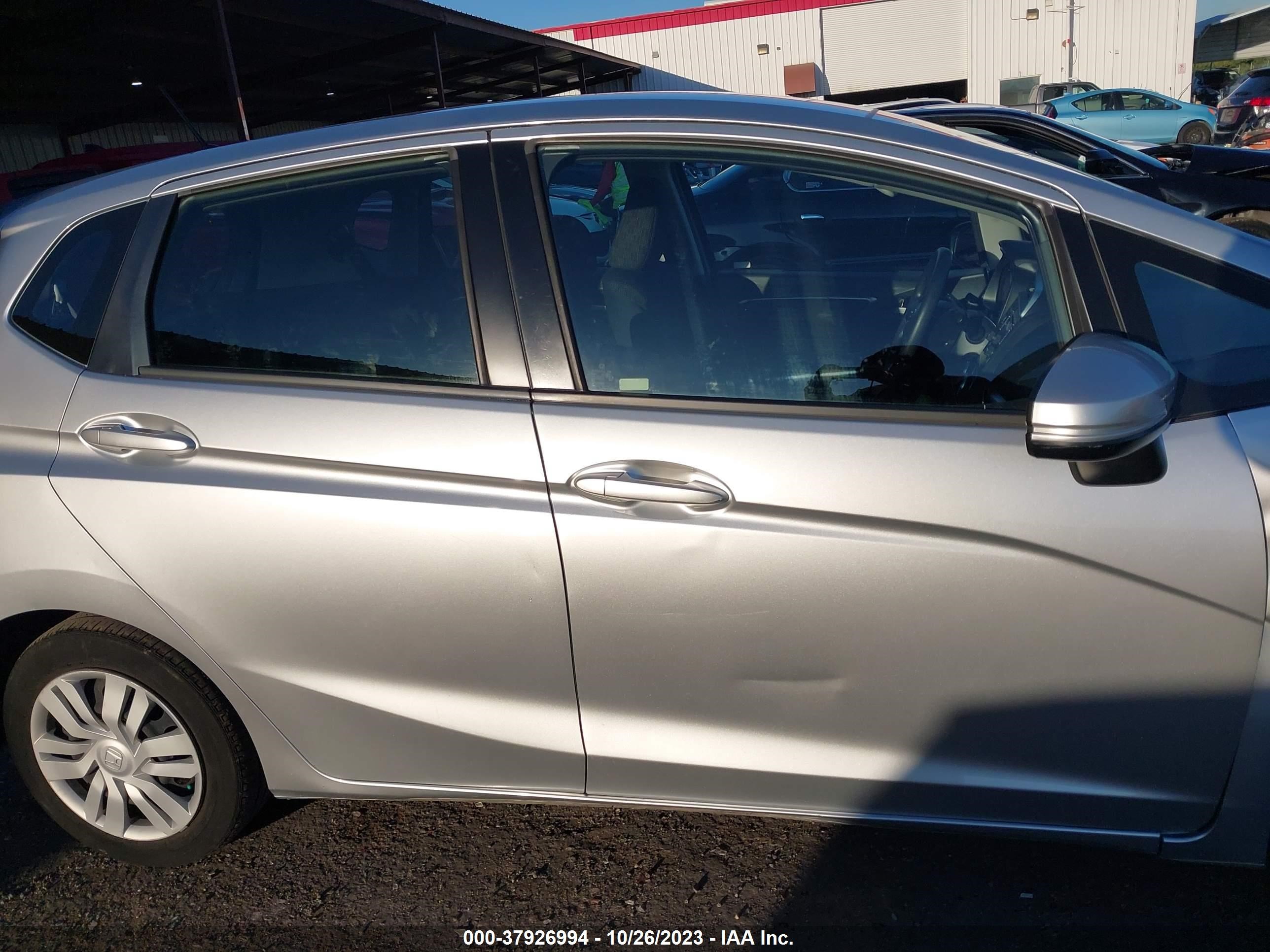 Photo 13 VIN: JHMGK5H56GX039469 - HONDA FIT 