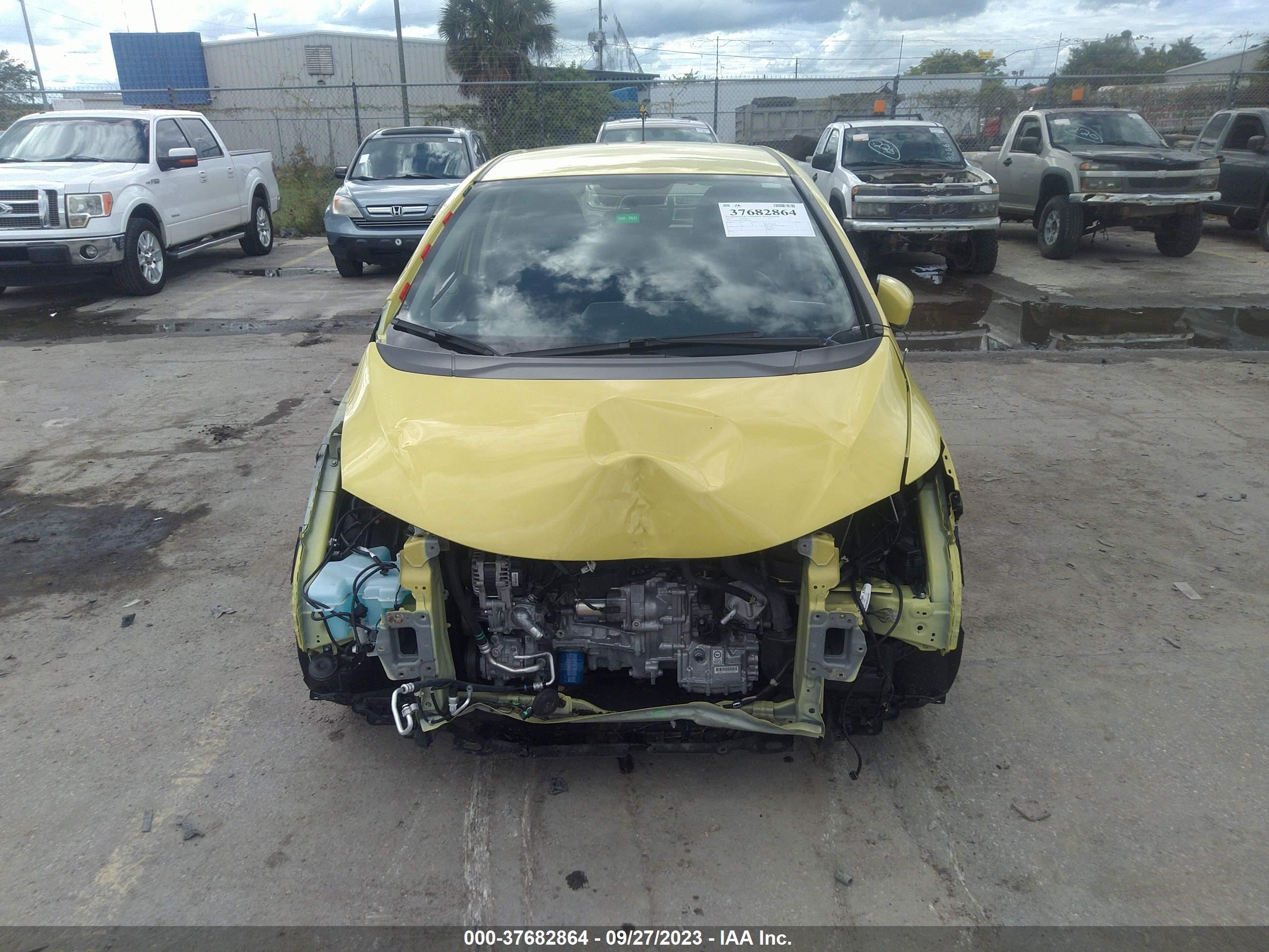 Photo 5 VIN: JHMGK5H56HS012920 - HONDA FIT 