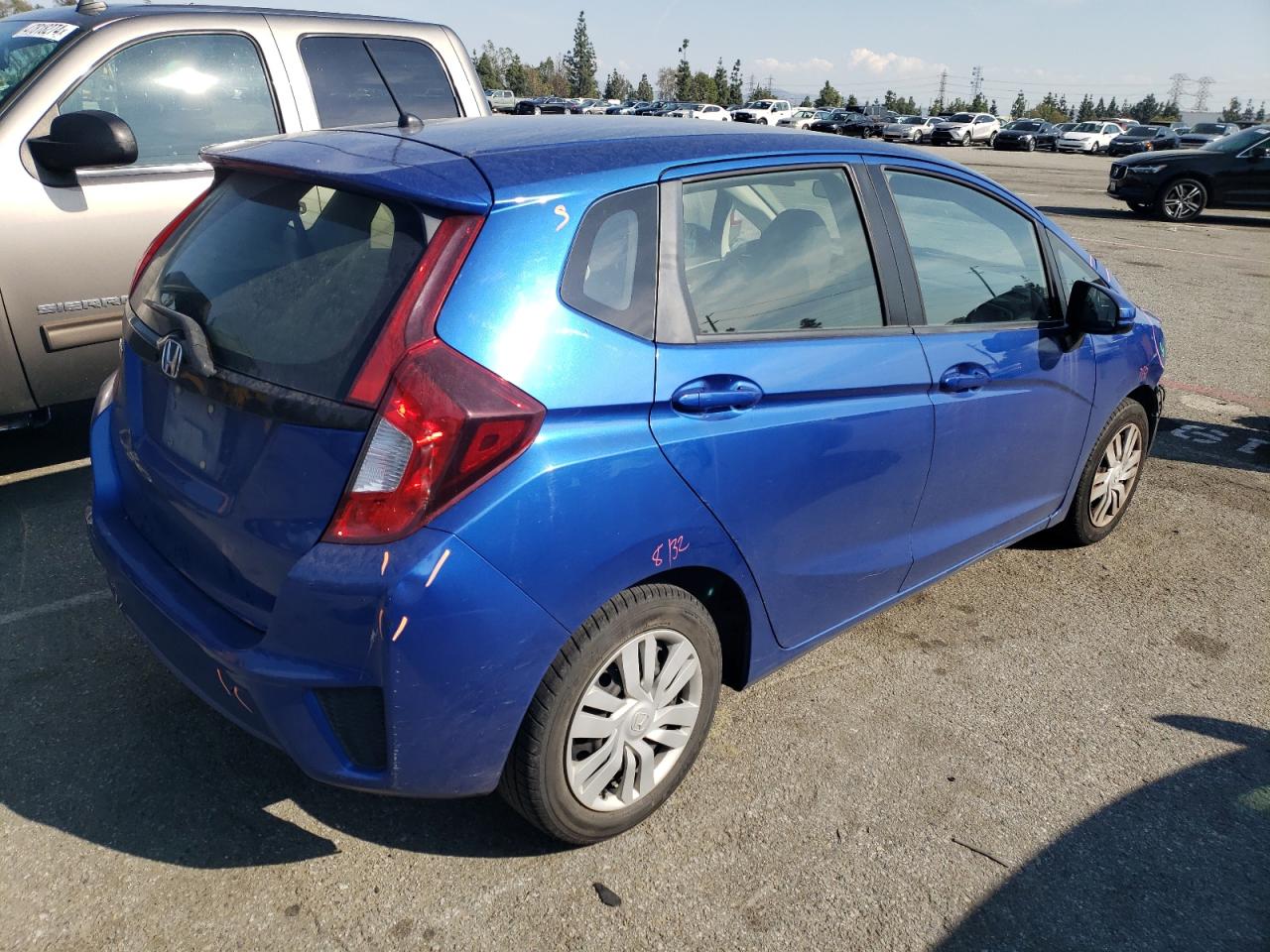 Photo 2 VIN: JHMGK5H58GS007569 - HONDA FIT 