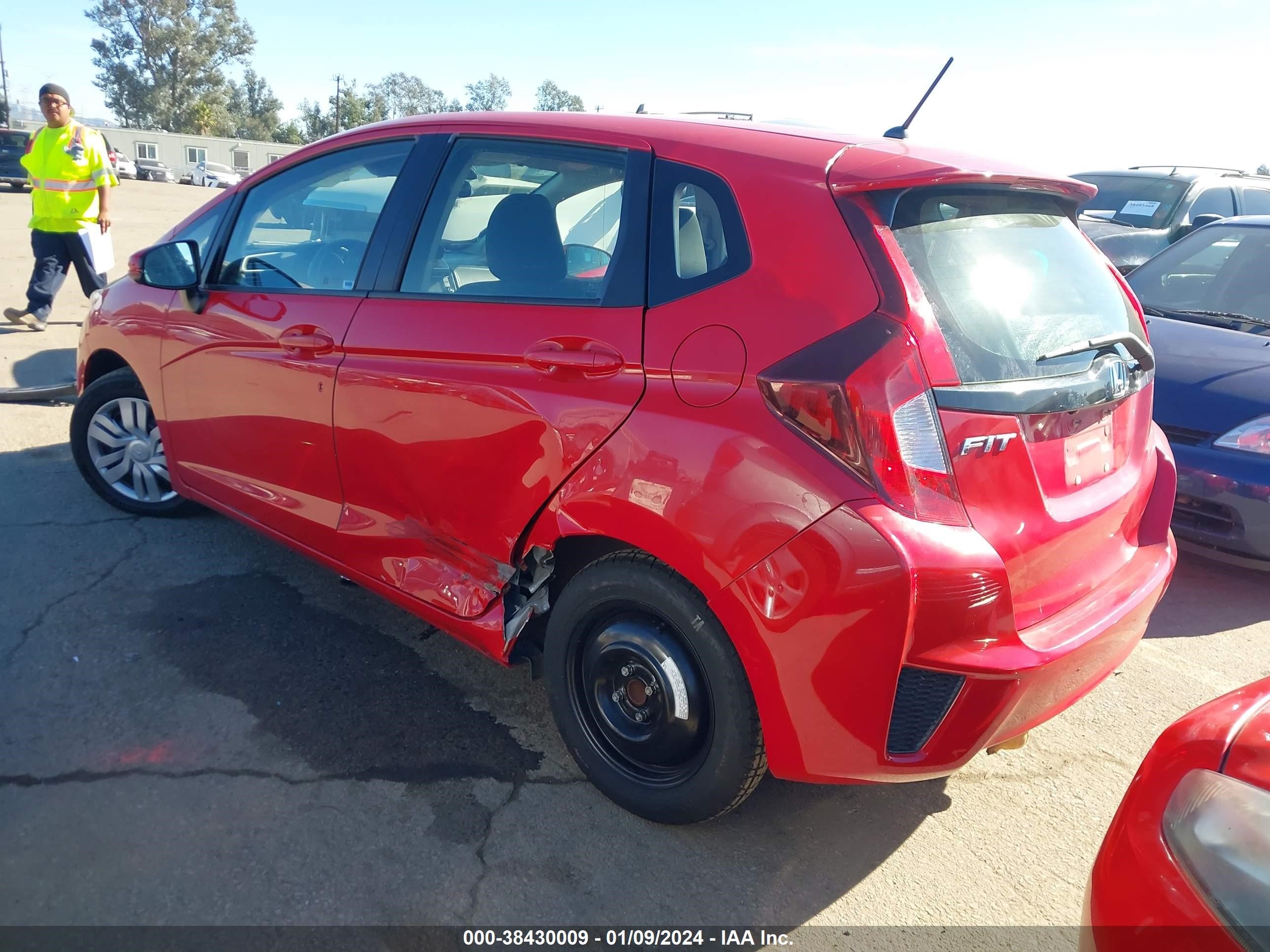 Photo 2 VIN: JHMGK5H5XHS020129 - HONDA FIT 