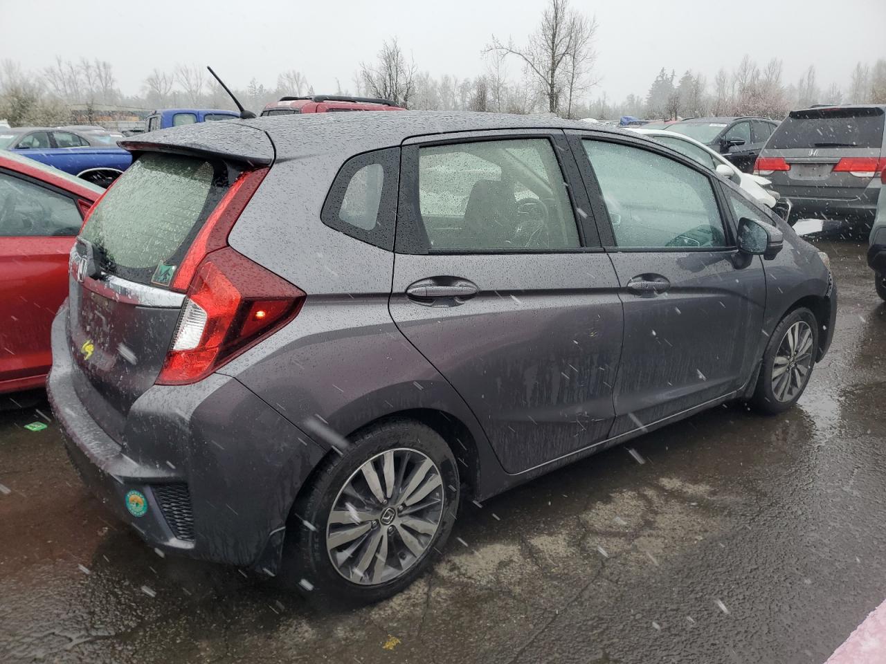 Photo 2 VIN: JHMGK5H70GX040781 - HONDA FIT 