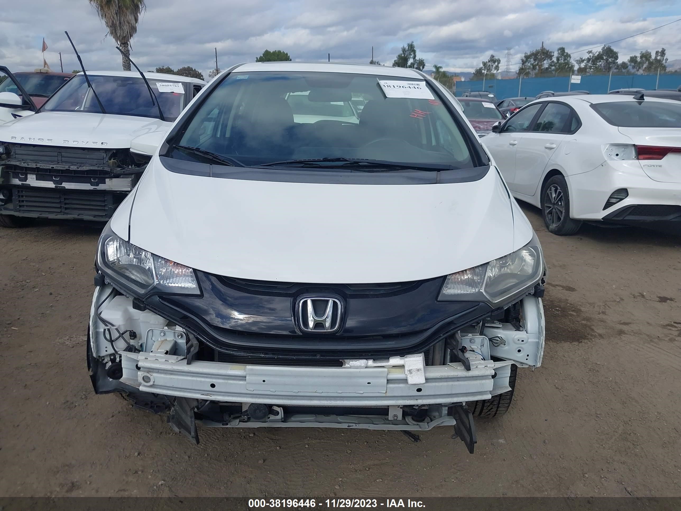 Photo 12 VIN: JHMGK5H70HS003860 - HONDA FIT 