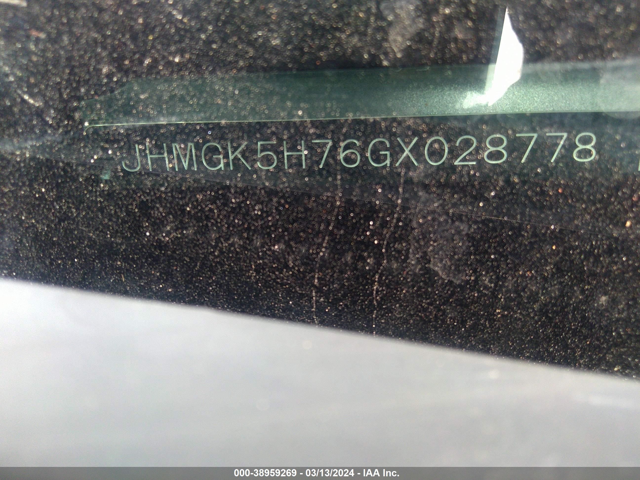 Photo 8 VIN: JHMGK5H76GX028778 - HONDA FIT 