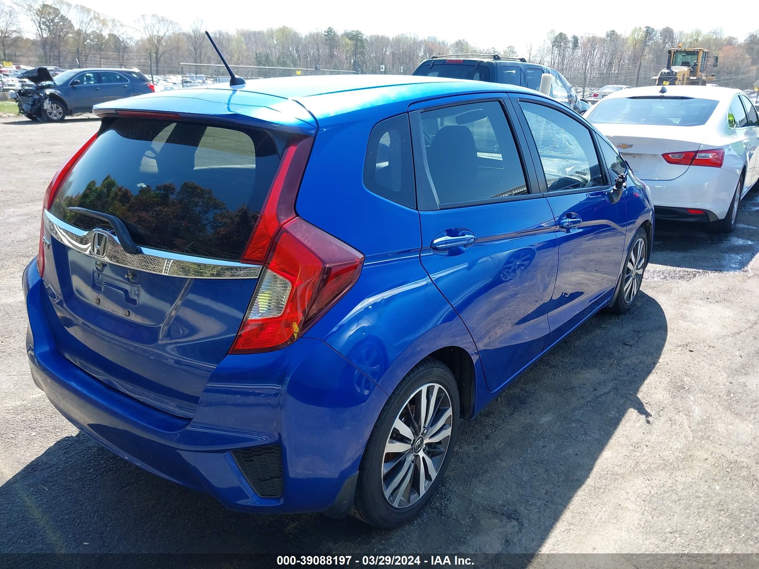 Photo 3 VIN: JHMGK5H76GX030658 - HONDA FIT 