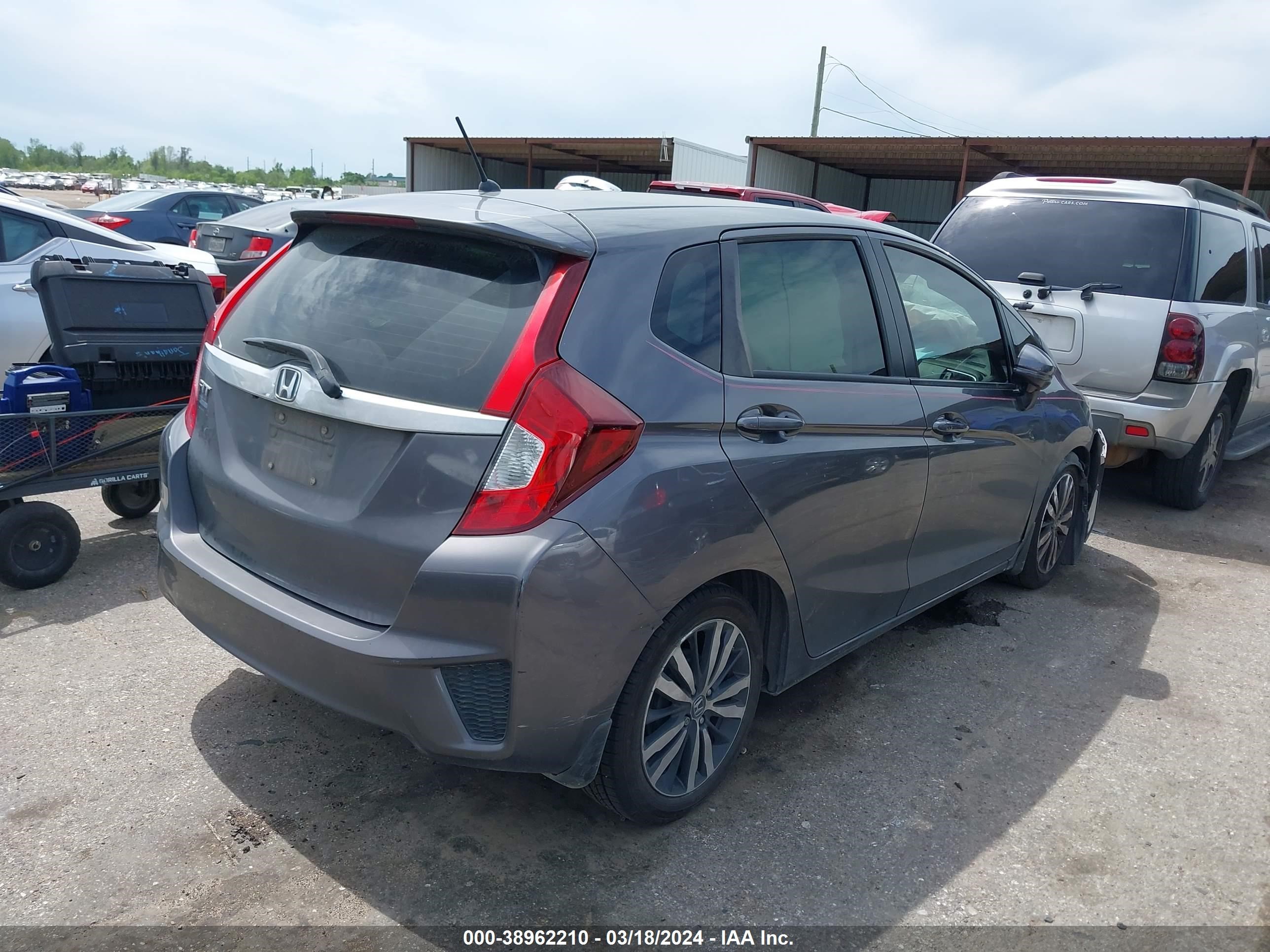 Photo 3 VIN: JHMGK5H77GX040356 - HONDA FIT 