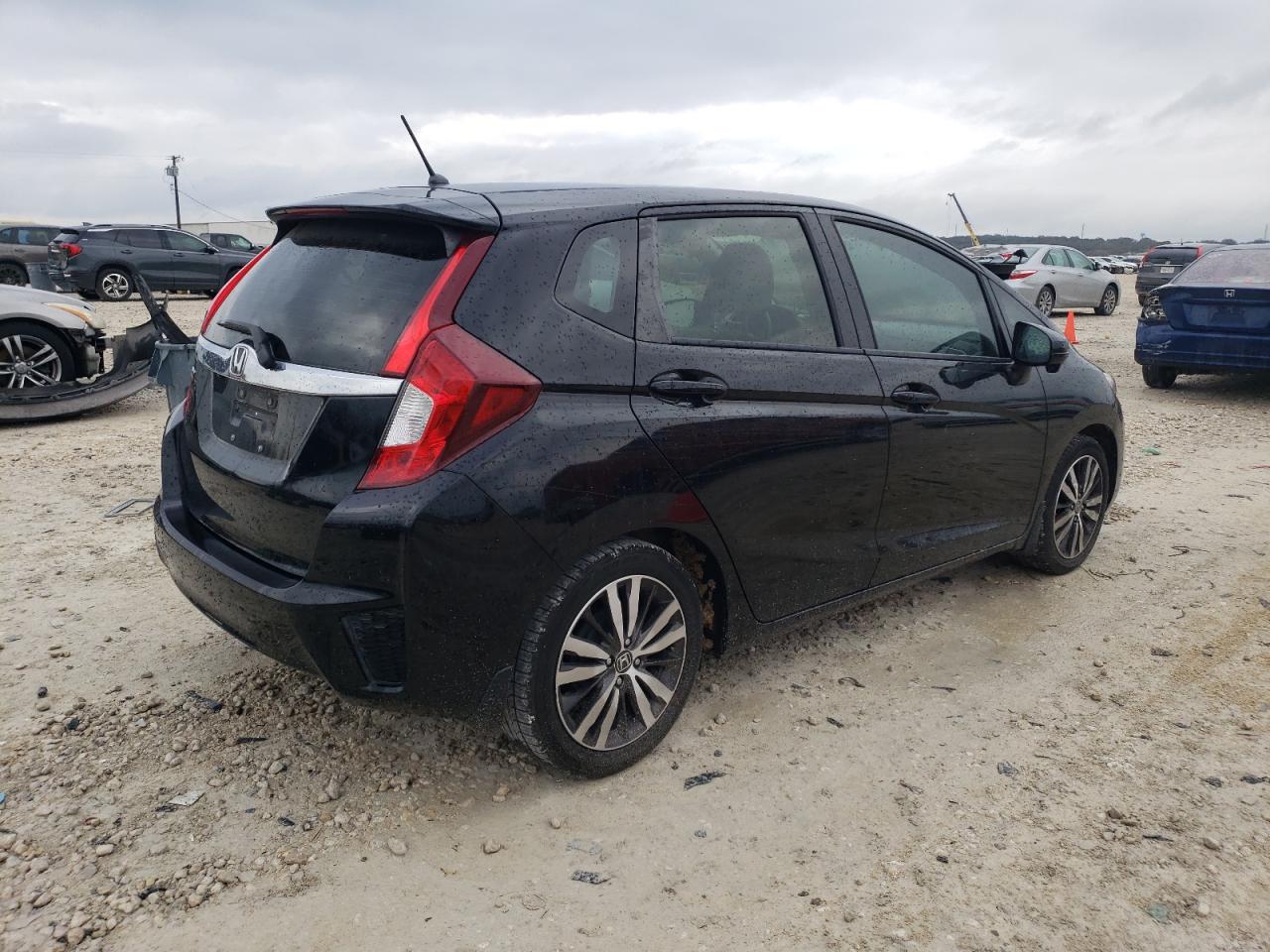 Photo 2 VIN: JHMGK5H78GX012758 - HONDA FIT 