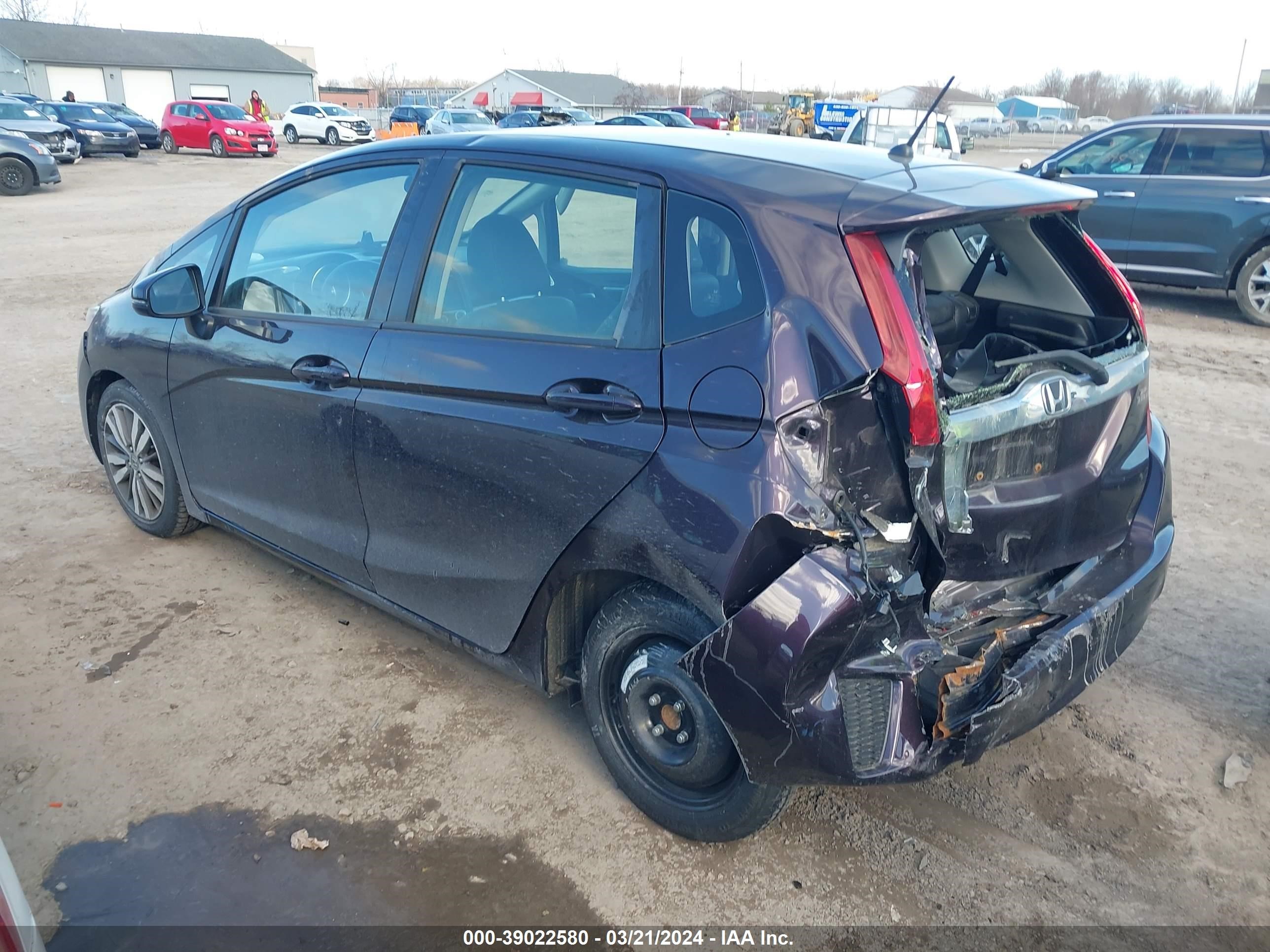 Photo 2 VIN: JHMGK5H83GS015783 - HONDA FIT 