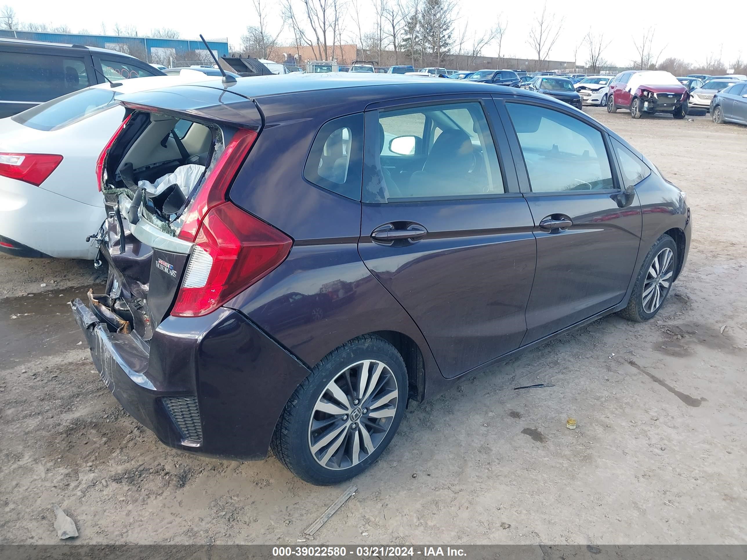 Photo 3 VIN: JHMGK5H83GS015783 - HONDA FIT 