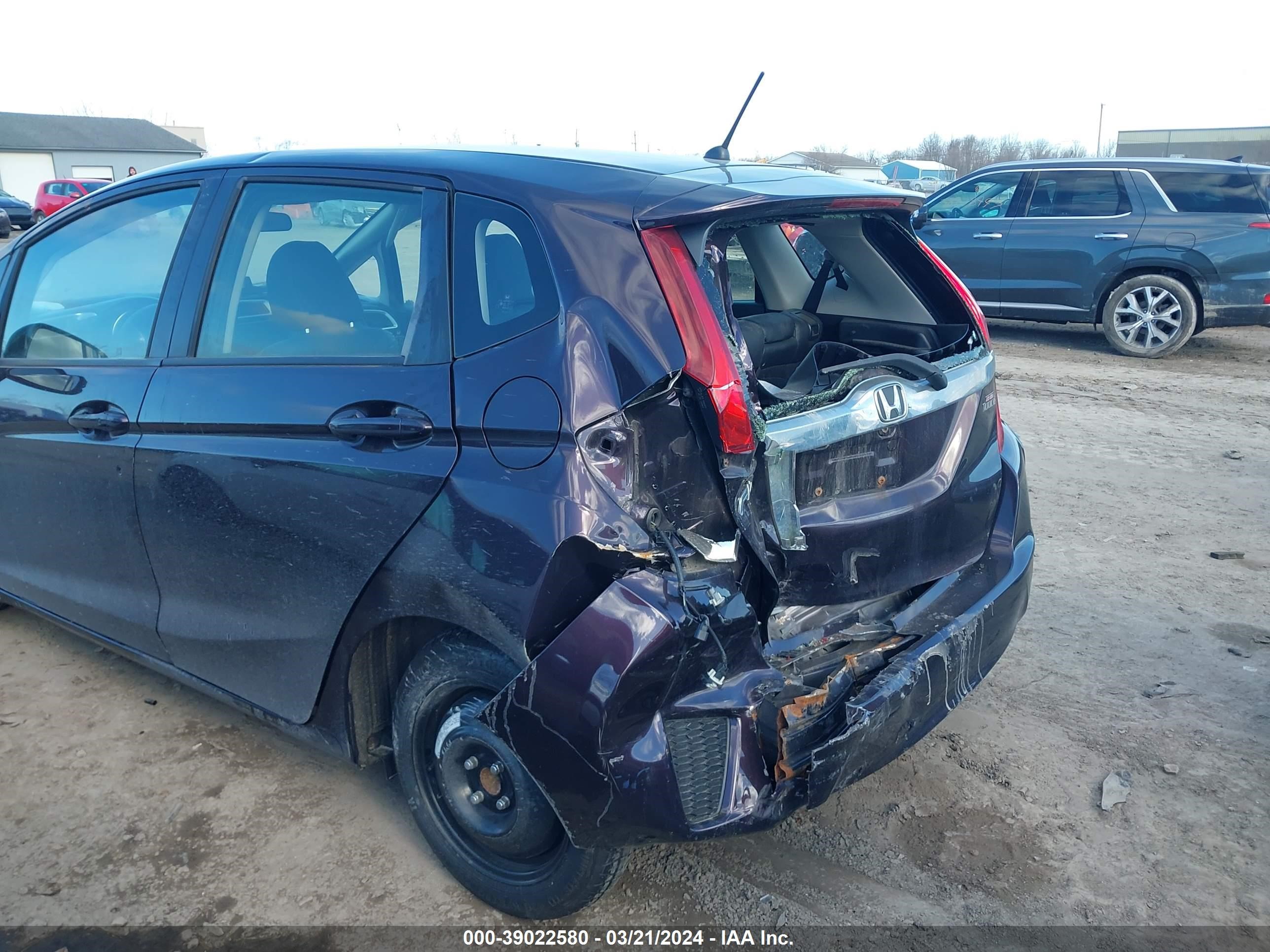 Photo 5 VIN: JHMGK5H83GS015783 - HONDA FIT 