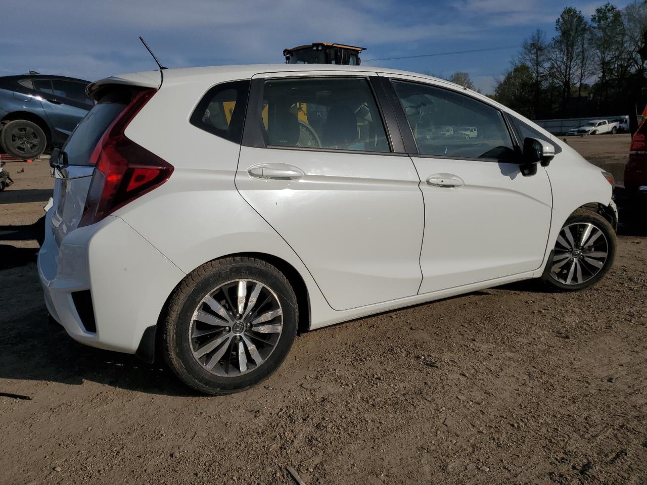 Photo 2 VIN: JHMGK5H86GS015230 - HONDA FIT 