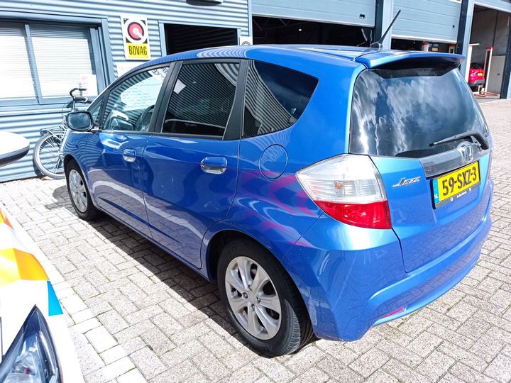 Photo 2 VIN: JHMGP1850CS211107 - HONDA JAZZ 