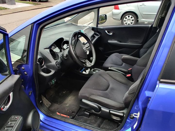 Photo 5 VIN: JHMGP1850CS211107 - HONDA JAZZ 