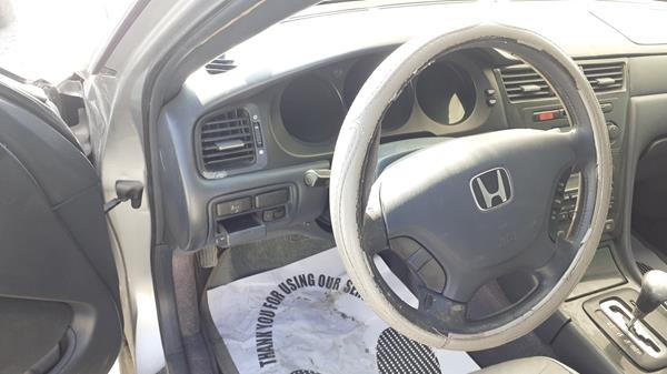 Photo 9 VIN: JHMKA96214C400090 - HONDA LEGEND 