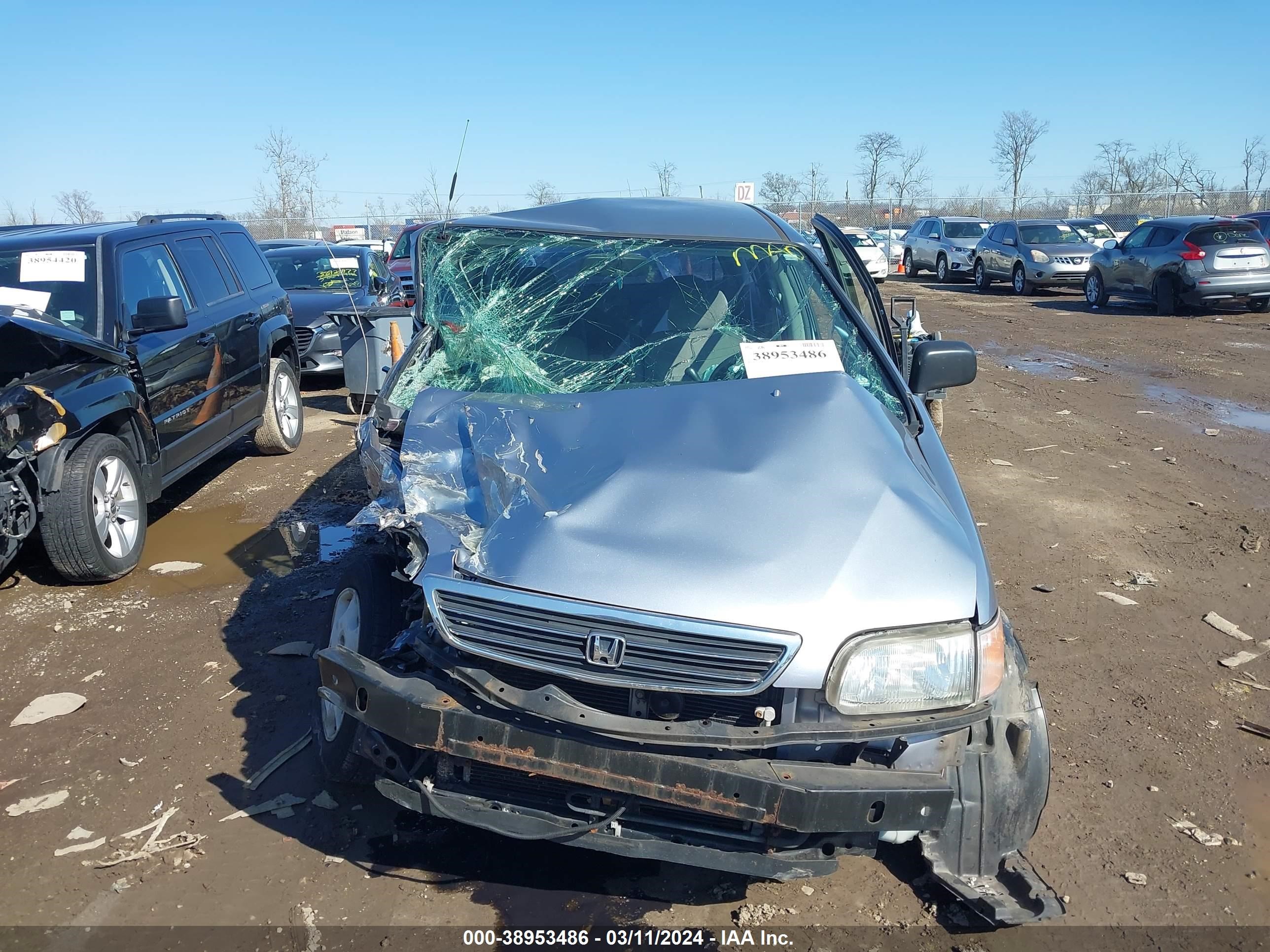 Photo 5 VIN: JHMRA3844WC013661 - HONDA ODYSSEY 