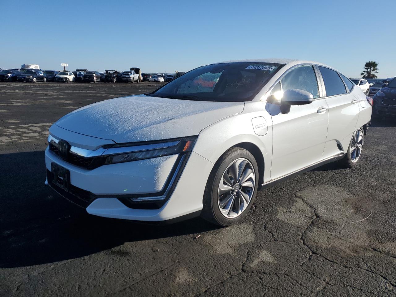 Photo 1 VIN: JHMZC5F11JC013866 - HONDA CLARITY 