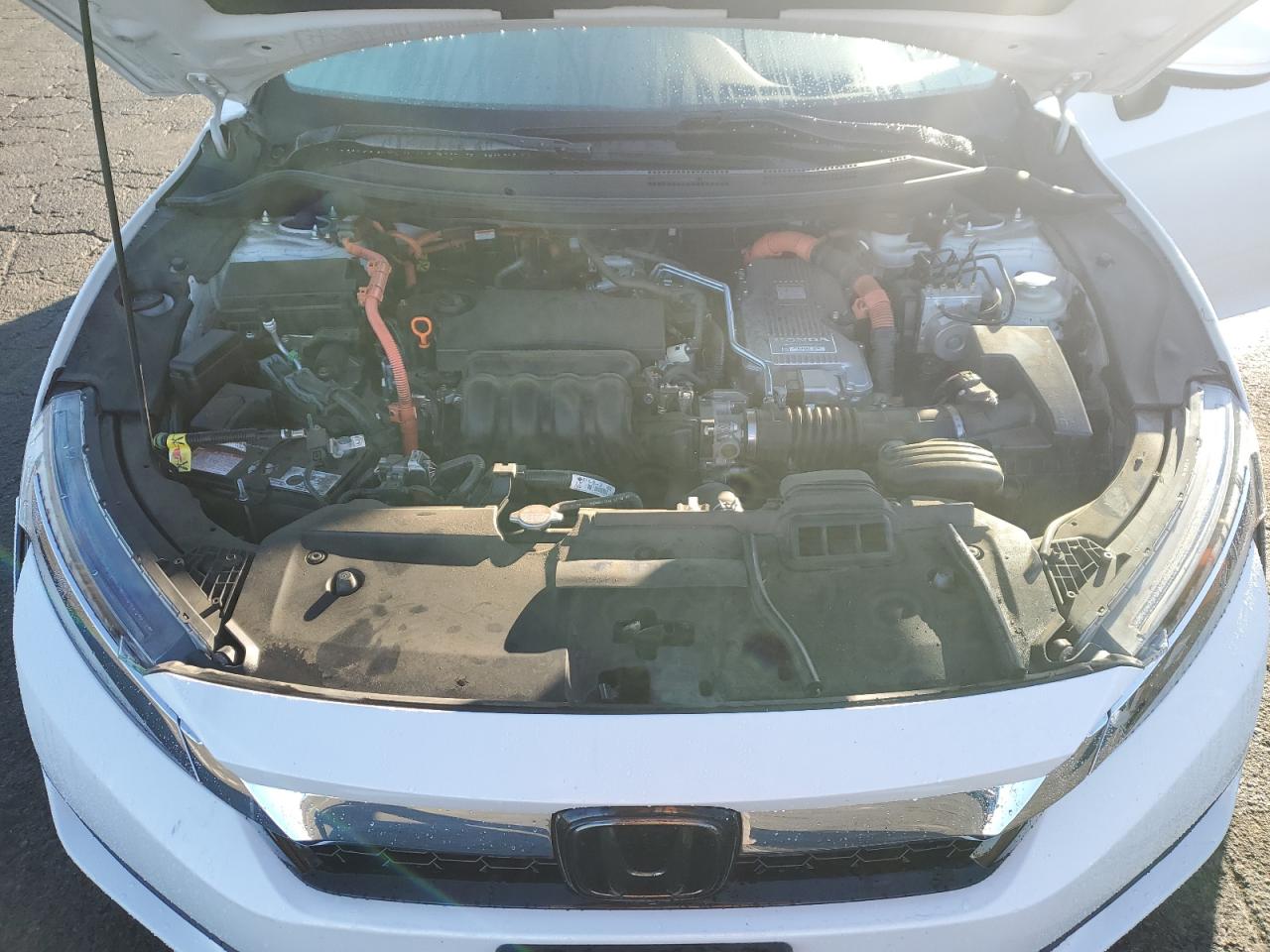 Photo 11 VIN: JHMZC5F11JC013866 - HONDA CLARITY 