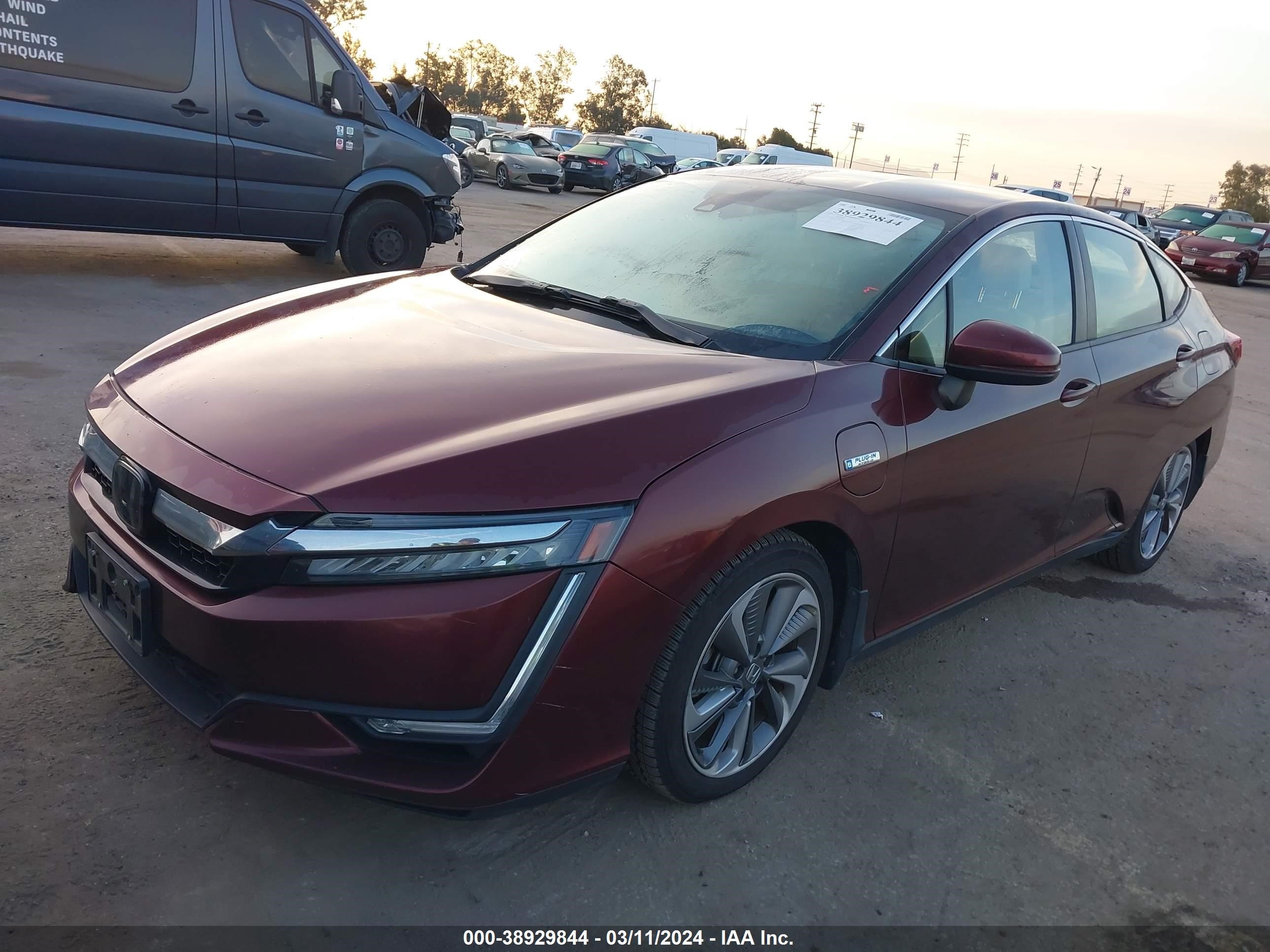 Photo 1 VIN: JHMZC5F11KC002495 - HONDA CLARITY 