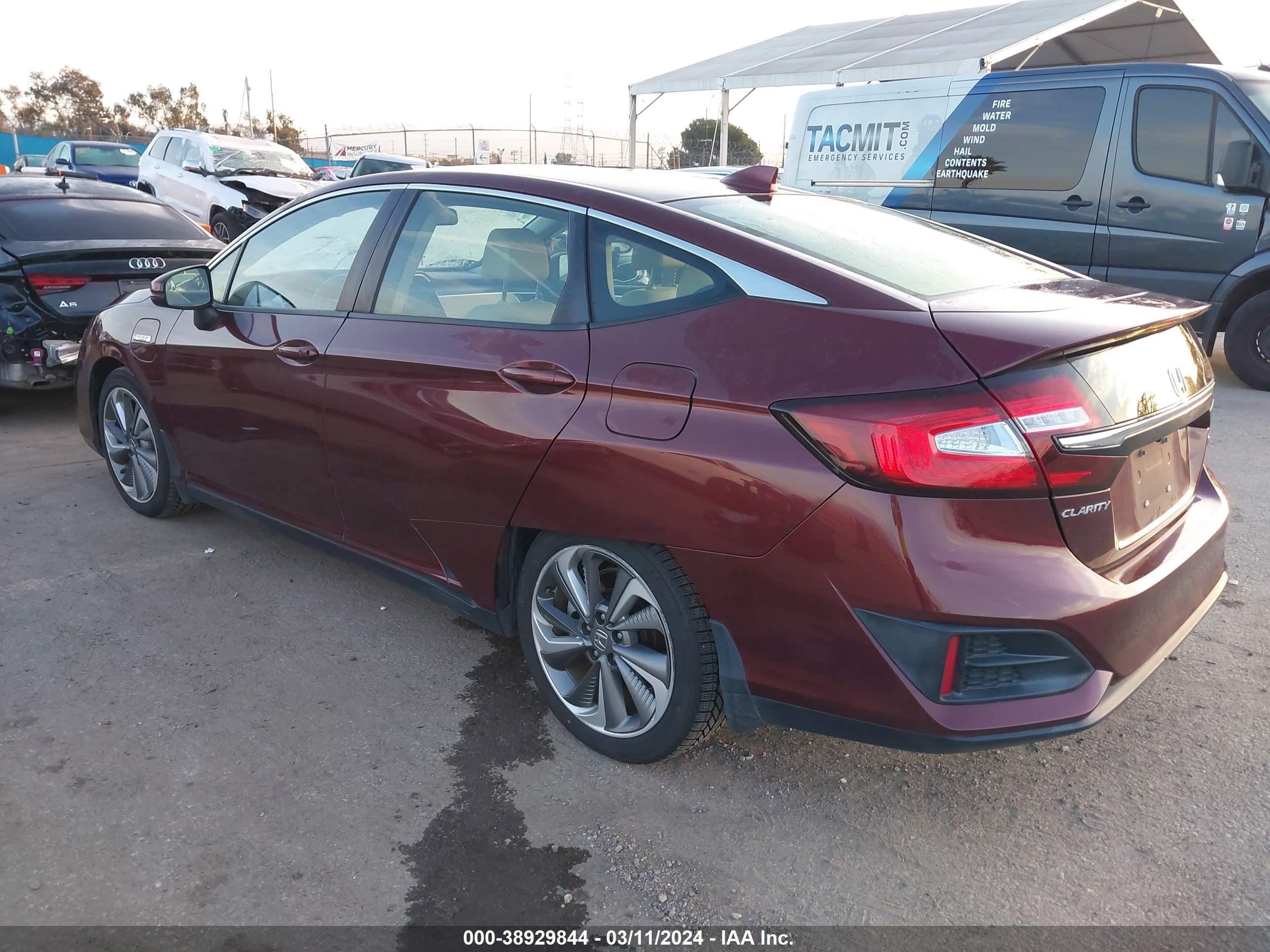 Photo 2 VIN: JHMZC5F11KC002495 - HONDA CLARITY 